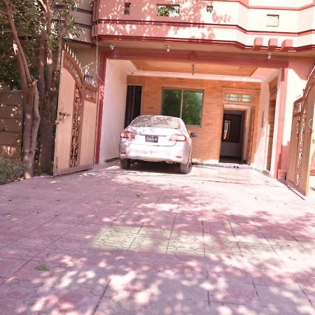 Redbury Guesthouse Islamabad Eksteriør billede