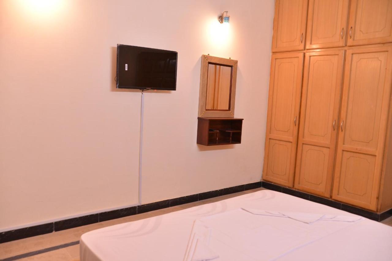 Redbury Guesthouse Islamabad Eksteriør billede